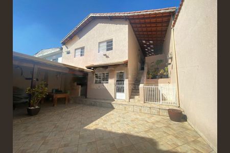 Casa à venda com 3 quartos, 182m² em Balneário São Francisco, Diadema