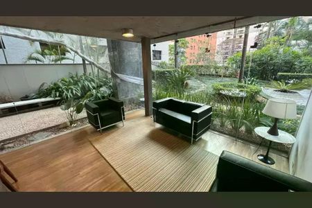 Apartamento à venda com 3 quartos, 224m² em Cerqueira César, São Paulo