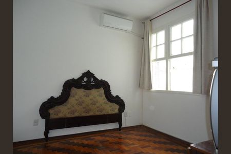 Quarto de apartamento à venda com 3 quartos, 88m² em Floresta, Porto Alegre