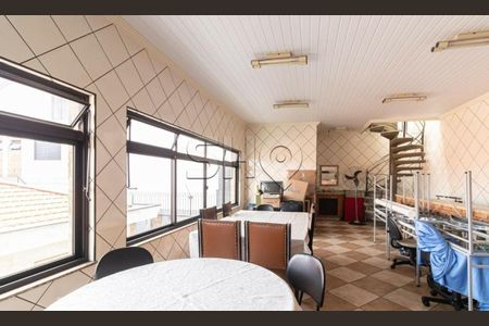 Casa à venda com 3 quartos, 400m² em Jardim Brasilia (Zona Leste), São Paulo