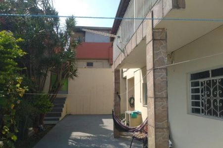 Foto 05 de casa à venda com 8 quartos, 320m² em Vila Yolanda, Osasco