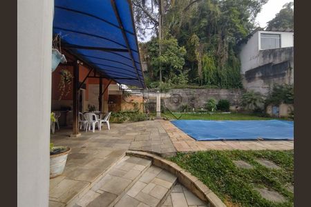 Casa à venda com 4 quartos, 300m² em Vila Albertina, São Paulo