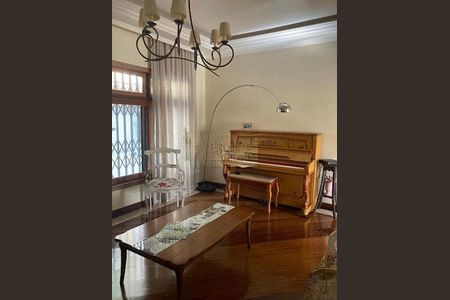 Casa à venda com 3 quartos, 250m² em Jardim Petropolis, São Paulo