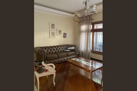 Casa à venda com 3 quartos, 250m² em Jardim Petropolis, São Paulo