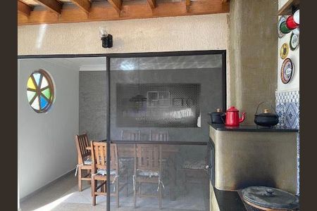 Casa à venda com 3 quartos, 250m² em Jardim Petropolis, São Paulo