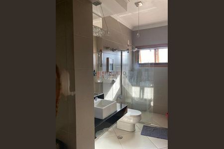 Casa à venda com 3 quartos, 250m² em Jardim Petropolis, São Paulo