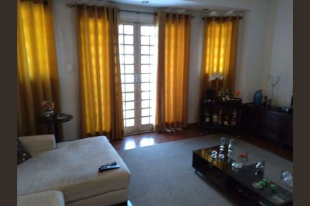 Casa à venda com 4 quartos, 210m² em Vila Romana, São Paulo