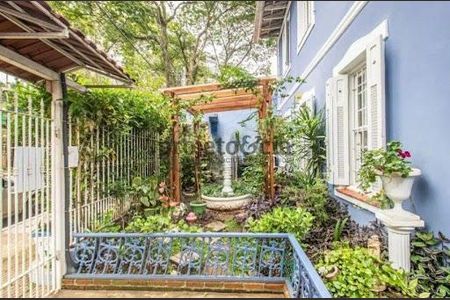 Casa à venda com 4 quartos, 292m² em Santo Amaro, São Paulo