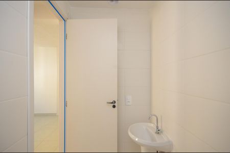 Apartamento à venda com 60m², 2 quartos e sem vaga Apartamento à venda com 60m², 2 quartos e sem vagaBanheiro