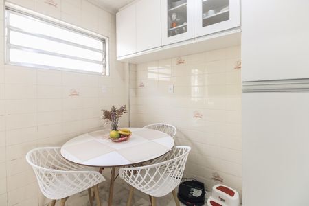 Apartamento à venda com 63m², 2 quartos e sem vaga Apartamento à venda com 63m², 2 quartos e sem vagaCozinha