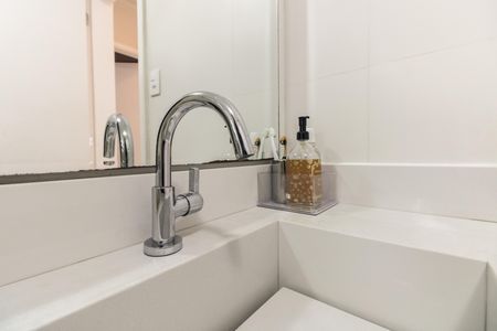 Apartamento à venda com 63m², 2 quartos e sem vaga Apartamento à venda com 63m², 2 quartos e sem vagaBanheiro Social