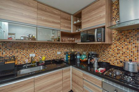Cozinha de apartamento para alugar com 3 quartos, 69m² em Jardim Taquaral, São Paulo
