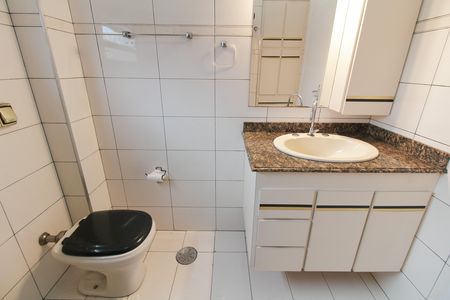 Banheiro de apartamento à venda com 2 quartos, 59m² em Vila Prudente, São Paulo
