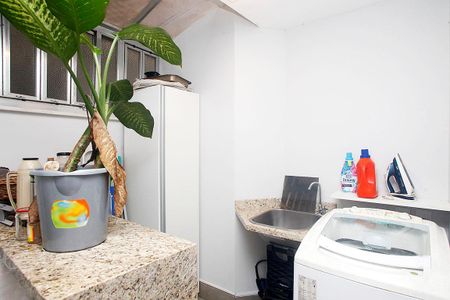 Apartamento para alugar com 104m², 3 quartos e sem vagaÁrea de Serviço