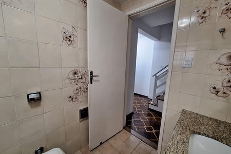 Casa à venda com 57m², 3 quartos e 1 vaga Casa à venda com 57m², 3 quartos e 1 vagaBanheiro