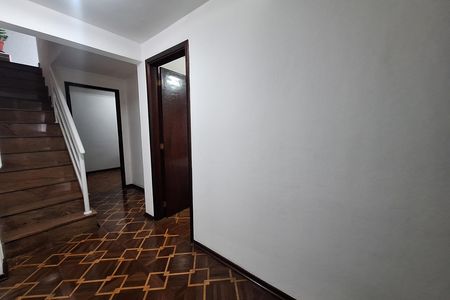 Casa à venda com 57m², 3 quartos e 1 vaga Casa à venda com 57m², 3 quartos e 1 vagaCorredor