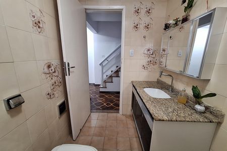 Banheiro de casa à venda com 3 quartos, 57m² em Vila Sao Pedro, Santo André