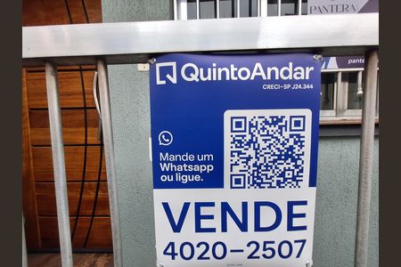 Casa à venda com 57m², 3 quartos e 1 vaga Casa à venda com 57m², 3 quartos e 1 vagaFachada