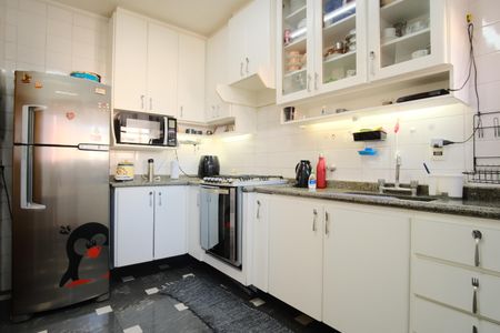 Cozinha de apartamento para alugar com 3 quartos, 80m² em Chácara Santo Antônio (zona Leste), São Paulo