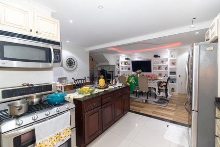 Casa para alugar com 460m², 4 quartos e sem vagaCozinha
