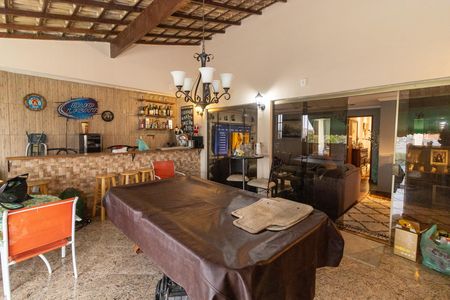 Casa para alugar com 460m², 4 quartos e sem vagaÁrea gourmet
