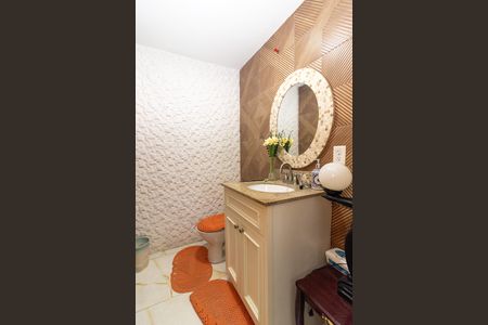 Casa para alugar com 460m², 4 quartos e sem vagaLavabo