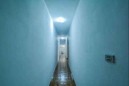Corredor de casa à venda com 3 quartos, 200m² em Vila Alto de Santo Andre, Santo André
