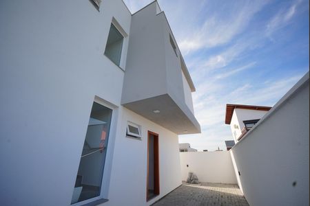 Casa para alugar com 108m², 2 quartos e 1 vagaFachada
