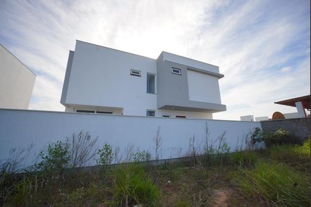 Casa para alugar com 108m², 2 quartos e 1 vagaFachada