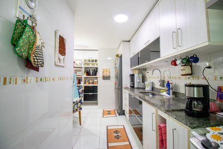 Apartamento para alugar com 119m², 4 quartos e 3 vagas Apartamento para alugar com 119m², 4 quartos e 3 vagasCozinha