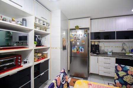 Apartamento para alugar com 119m², 4 quartos e 3 vagas Apartamento para alugar com 119m², 4 quartos e 3 vagasCozinha