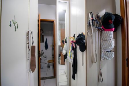 Apartamento para alugar com 119m², 4 quartos e 3 vagas Apartamento para alugar com 119m², 4 quartos e 3 vagasQuarto de Serviço