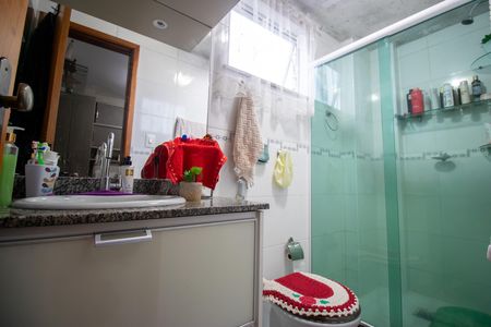 Banheiro da Suíte de apartamento à venda com 4 quartos, 119m² em Vila da Penha, Rio de Janeiro