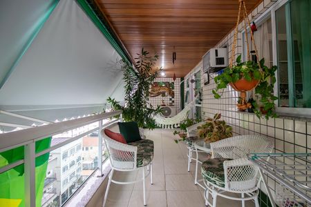 Apartamento para alugar com 119m², 4 quartos e 3 vagas Apartamento para alugar com 119m², 4 quartos e 3 vagasVaranda da Sala