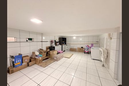 Porão de casa para alugar com 3 quartos, 330m² em Res. Santa Giovana, Jundiaí