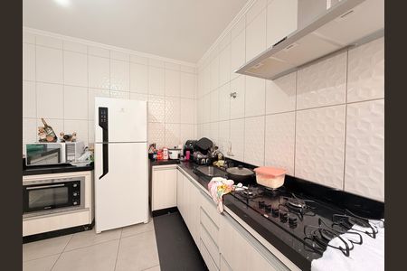 Cozinha de casa para alugar com 3 quartos, 330m² em Res. Santa Giovana, Jundiaí