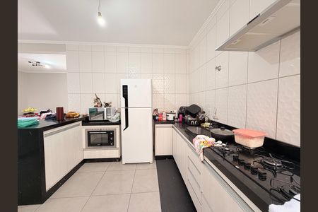 Casa para alugar com 330m², 3 quartos e 6 vagasCozinha