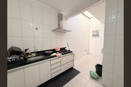 Cozinha de casa para alugar com 3 quartos, 330m² em Res. Santa Giovana, Jundiaí