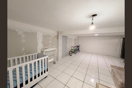 Casa para alugar com 330m², 3 quartos e 6 vagasPorão