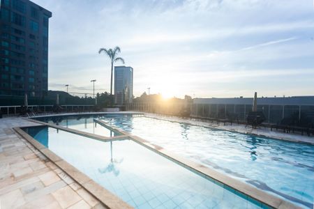 Área comum - Piscina de apartamento para alugar com 3 quartos, 101m² em Belvedere, Belo Horizonte