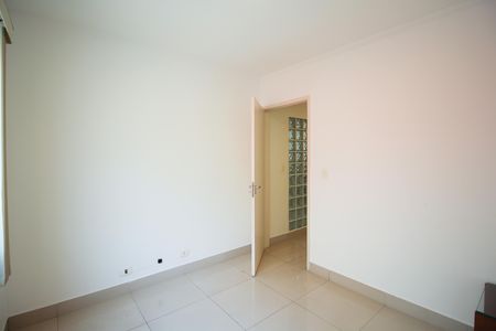 Quarto 1 de apartamento para alugar com 2 quartos, 60m² em Itaim Bibi, São Paulo