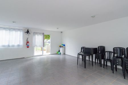 Apartamento para alugar com 44m², 2 quartos e 1 vaga Apartamento para alugar com 44m², 2 quartos e 1 vagaÁrea comum - Salão de festas