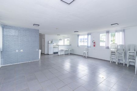 Apartamento para alugar com 44m², 2 quartos e 1 vaga Apartamento para alugar com 44m², 2 quartos e 1 vagaÁrea comum - Salão de festas