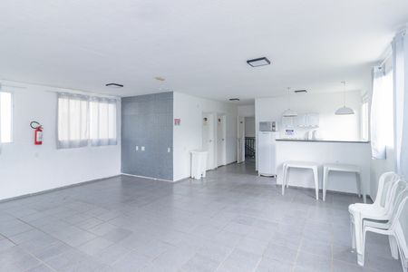 Apartamento para alugar com 44m², 2 quartos e 1 vaga Apartamento para alugar com 44m², 2 quartos e 1 vagaÁrea comum - Salão de festas
