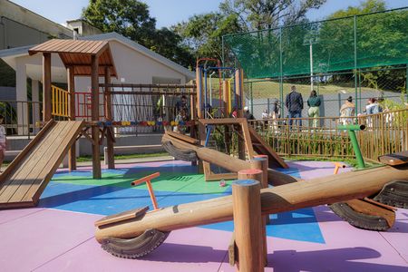 Apartamento para alugar com 48m², 2 quartos e 1 vaga Apartamento para alugar com 48m², 2 quartos e 1 vagaÁrea comum - Playground