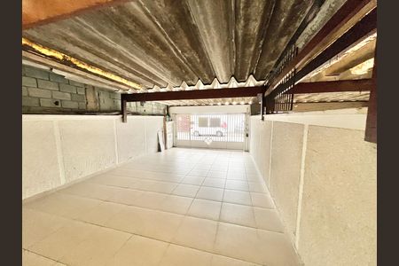 Casa à venda com 189m², 4 quartos e 4 vagas Casa à venda com 189m², 4 quartos e 4 vagasGaragem
