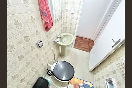 Casa à venda com 189m², 4 quartos e 4 vagas Casa à venda com 189m², 4 quartos e 4 vagasBanheiro 2