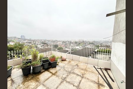 Casa à venda com 189m², 4 quartos e 4 vagas Casa à venda com 189m², 4 quartos e 4 vagasVaranda 2