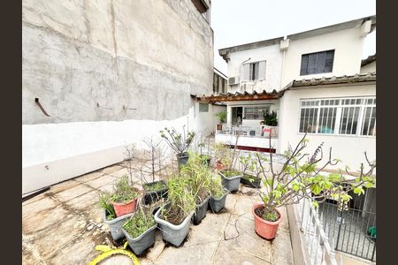 Casa à venda com 189m², 4 quartos e 4 vagas Casa à venda com 189m², 4 quartos e 4 vagasVaranda 2