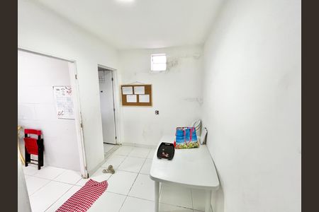 Casa à venda com 189m², 4 quartos e 4 vagas Casa à venda com 189m², 4 quartos e 4 vagasSala/Quarto Edícula
